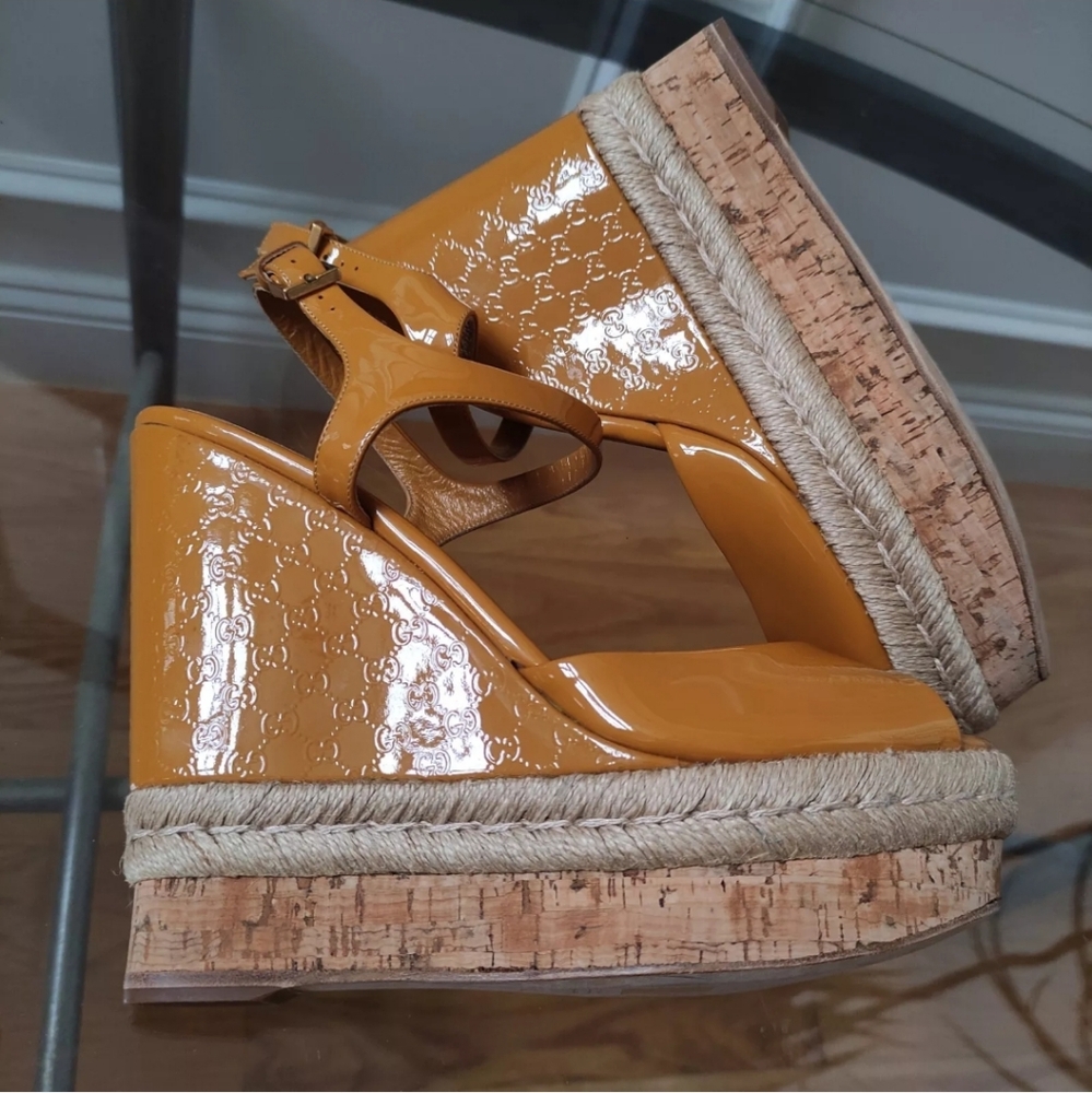 Gucci GG monogram espadrille platform wedge sandals 40 Fit 8.5 Strap Chunky Y2K